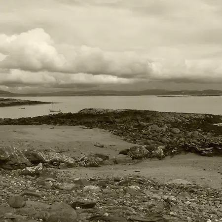 Nesbitt Arms Boutique