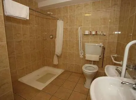 Nesbitt Arms Boutique