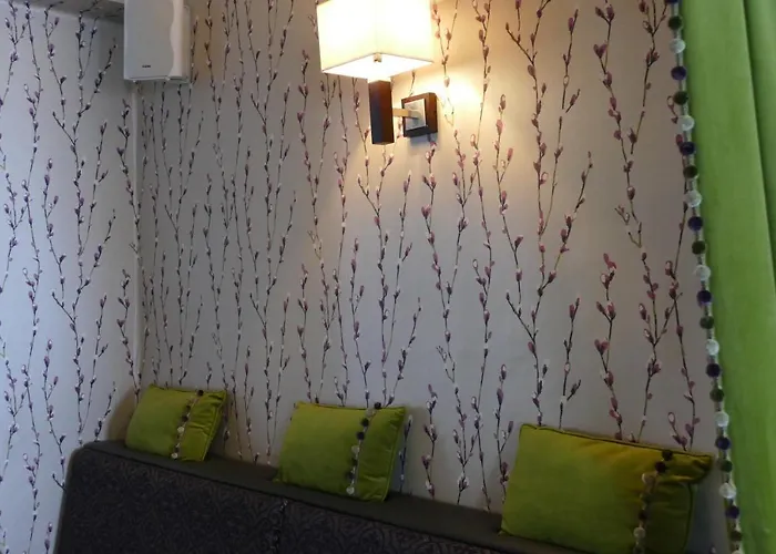 Nesbitt Arms Boutique 3*