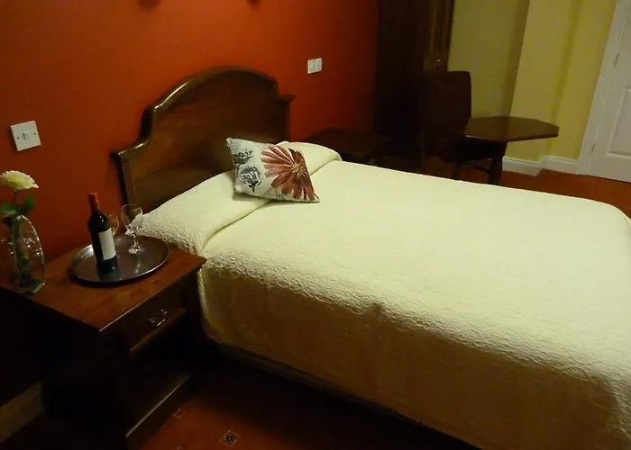 Nesbitt Arms Boutique 3*