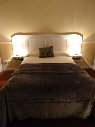 Nesbitt Arms Boutique